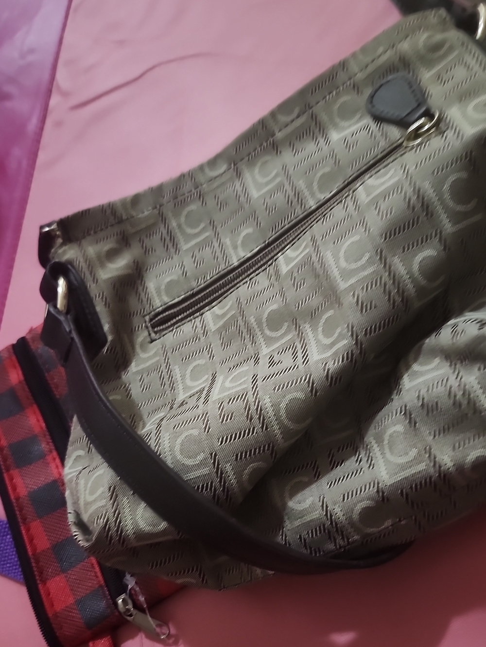 Cute Plaud Walket And Small Liz Clabirbe Bag